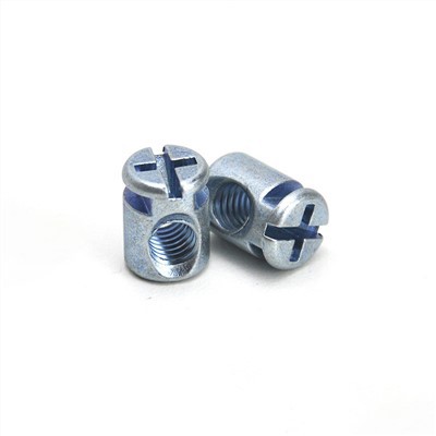 Keresztes dübel anyák és csavarok fabútorokhoz